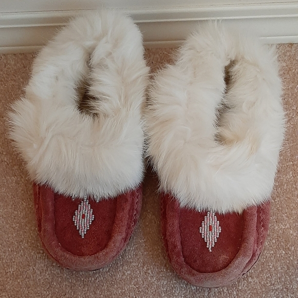 Leather Slippers - Picture 1 of 3